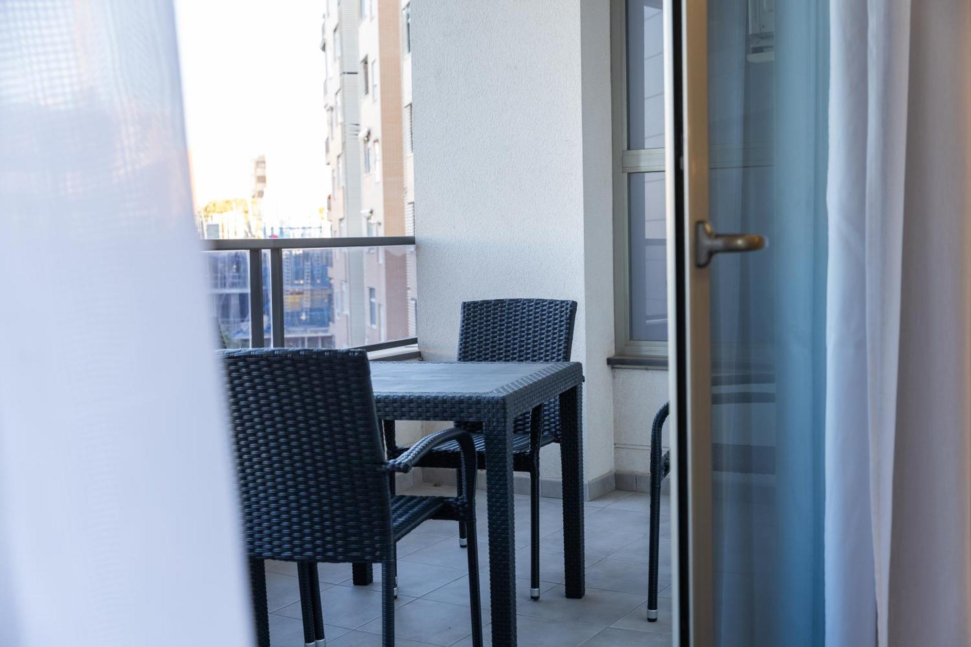 Guillman Suites Alicante Zewnętrze zdjęcie