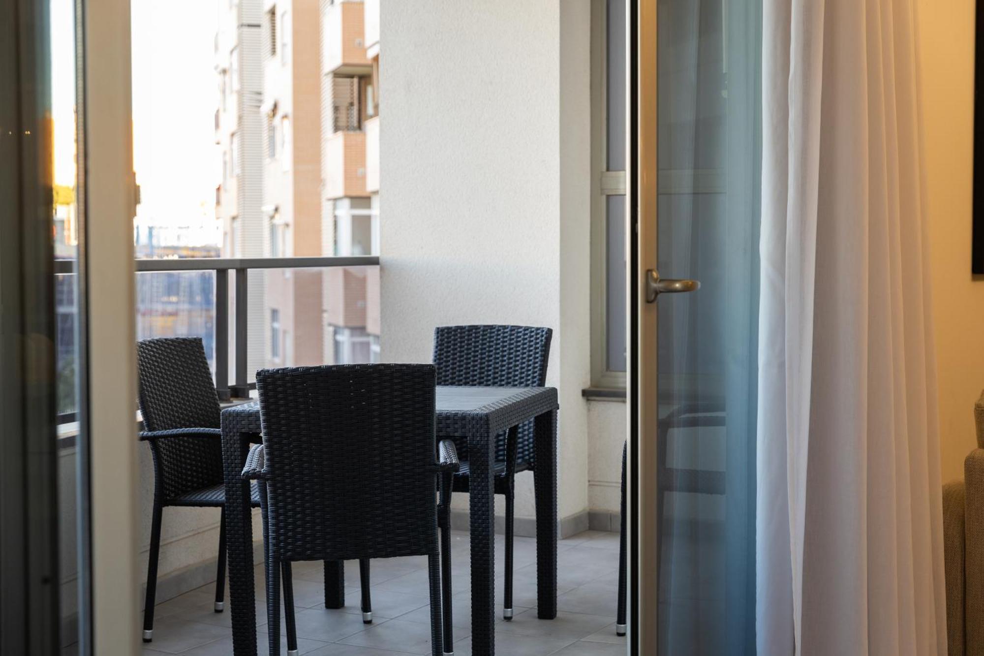 Guillman Suites Alicante Zewnętrze zdjęcie